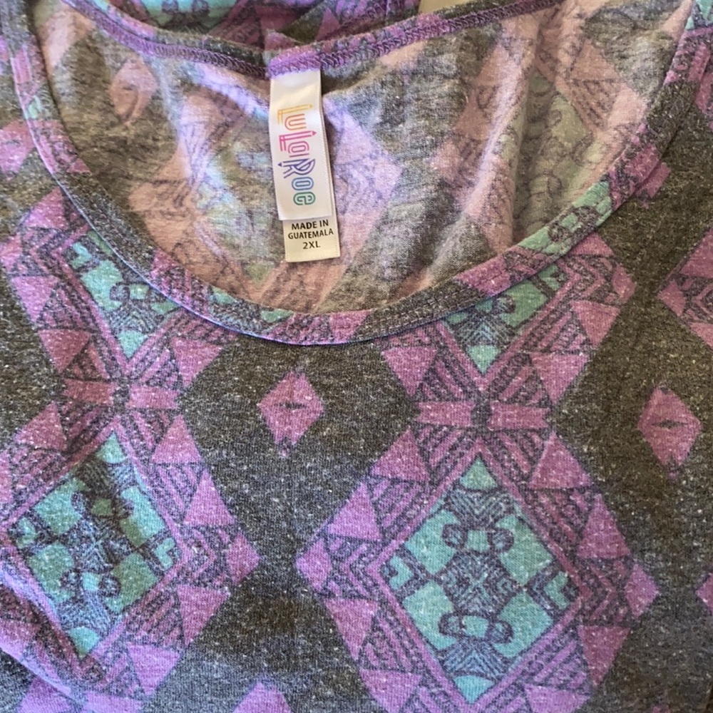 Lularoe perfect tee